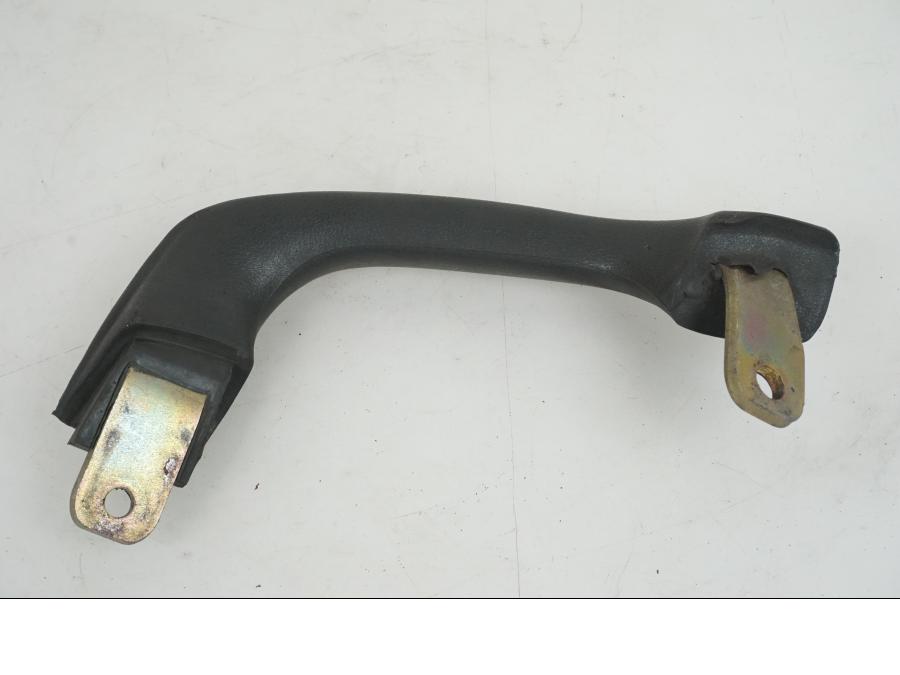 Höger sida på Passagerarhandtag från en Yamaha XJ 900 S -1997 motorcykel.