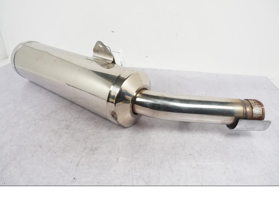 Framsidan på Ljuddämpare från en Suzuki GSF 1250 -2010 motorcykel.