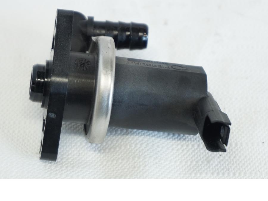 Baksidan på Luftburksventil från en BMW K 1600 -2015 motorcykel.