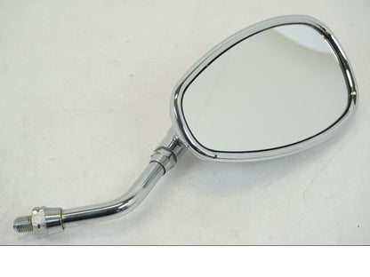 Framsidan på Backspegel från en Yamaha XV 1700 -2004 motorcykel.