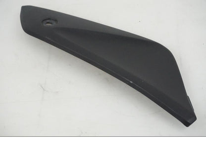 Vänster sida på Bensintankskåpa från en Honda CBR 1000 -2005 motorcykel.