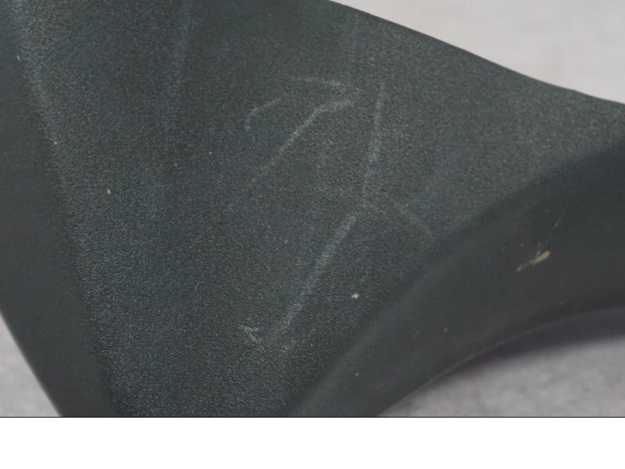 Extrabild1 på Instrumentkåpa från en Suzuki GSF 1250 -2010 motorcykel.