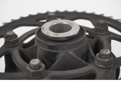 Höger sida på Drevfäste från en BMW S 1000 R -2019 motorcykel.