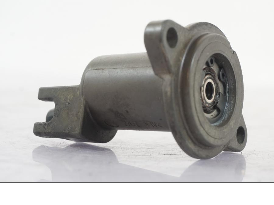 Vänster sida på Kopplingslavcylinder från en BMW R 1200 GS -2005 motorcykel.