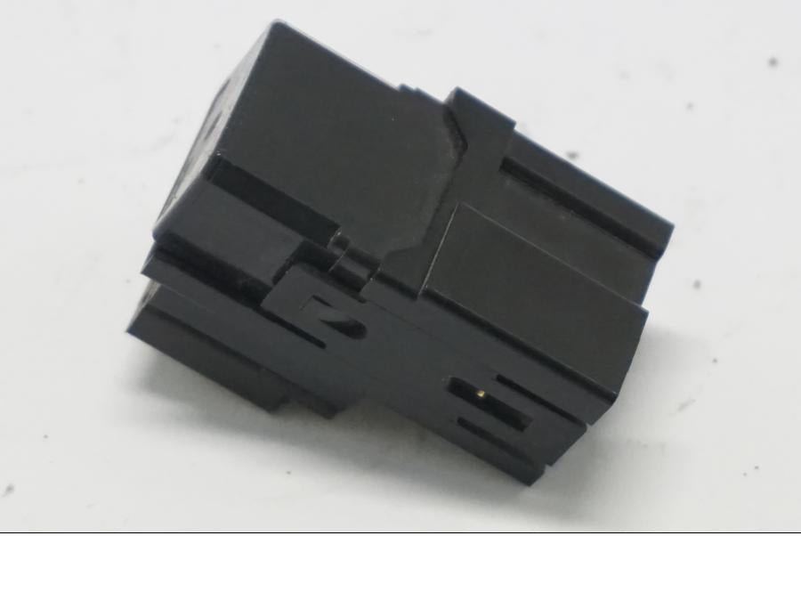 Framsidan på Relä från en Yamaha MT-07 -2014 motorcykel.