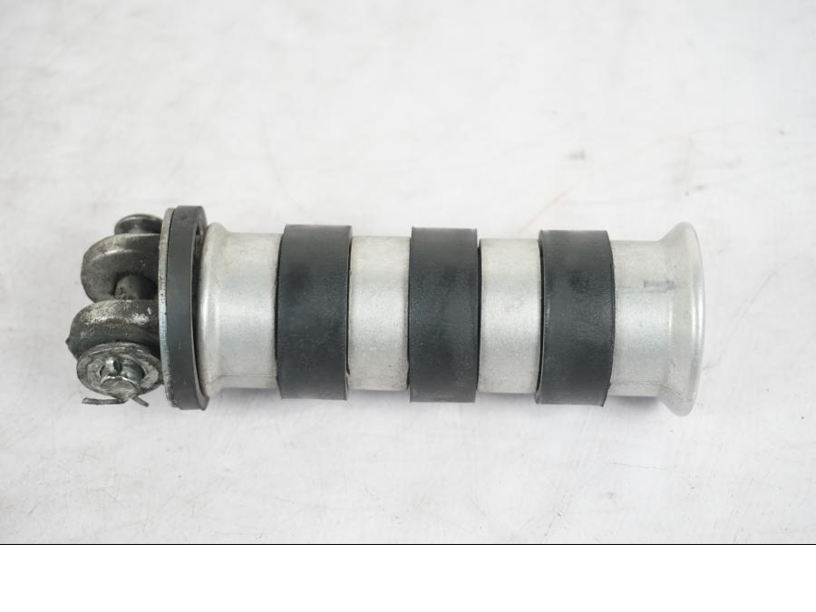 Framsidan på Fotpinne från en Honda VT 600 C -1998 motorcykel.