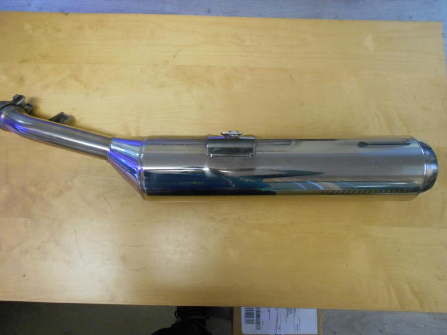 Framsidan på Ljuddämpare från en Yamaha FJR 1300 -2014 motorcykel.