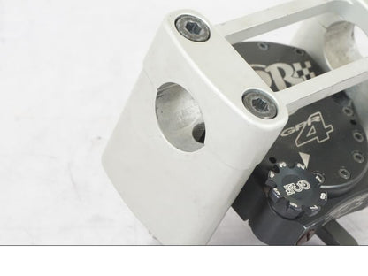 Höger sida på Styrdämpare från en BMW R 1200 GSA -2012 motorcykel.