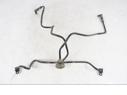 Framsidan på Fuel Rail från en BMW R 1200 GS -2005 motorcykel.