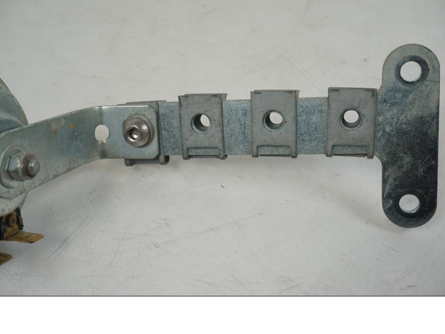 Snett uppifrån på Signalhorn / Tuta från en AJP PR7 -2021 motorcykel.