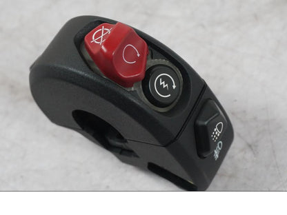 Extrabild1 på Styrelreglage från en Ducati Multistrada V4 -2024 motorcykel.