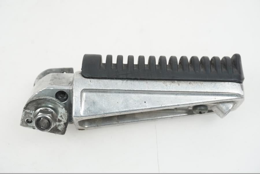 Baksidan på Fotpinne från en Yamaha XJ 900 -1997 motorcykel.