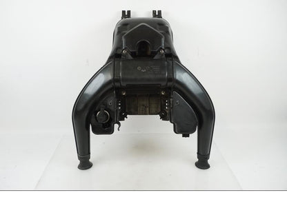 Snett uppifrån på Luftburk från en BMW F 800 GS -2017 motorcykel.