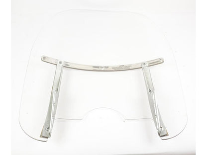 Baksidan på Vindruta från en H-D FXDP Dyna Defender -2002 motorcykel.