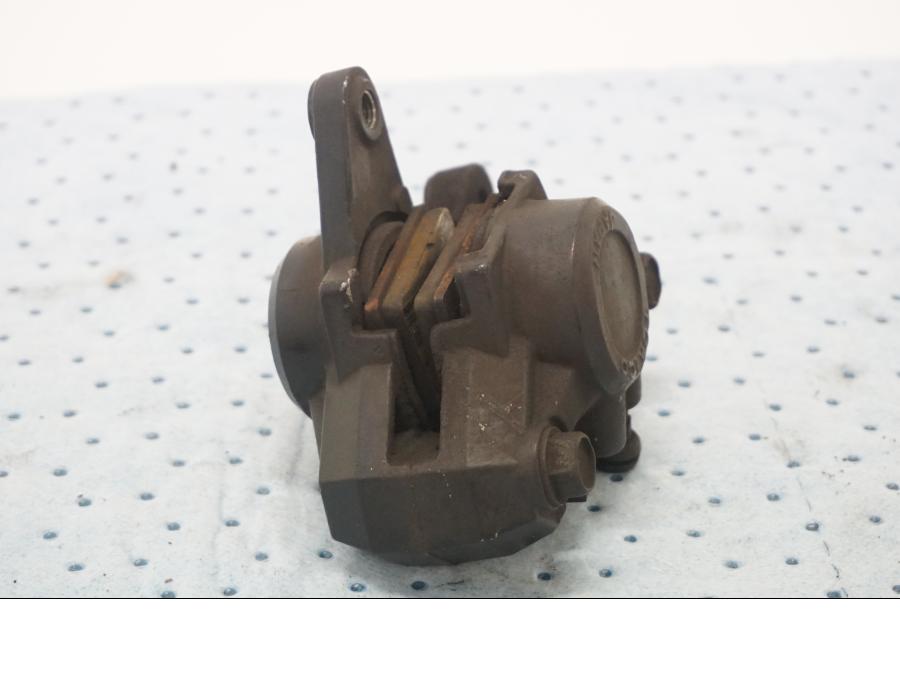 Baksidan på Bromsok från en Suzuki GSX 550 -1985 motorcykel.