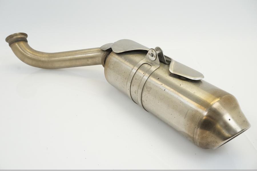 Vänster sida på Ljuddämpare från en KTM 690 Duke -2012 motorcykel.