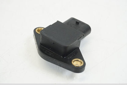 Snett nerifrån på Neutralgivare från en BMW R 1250 GS -2019 motorcykel.