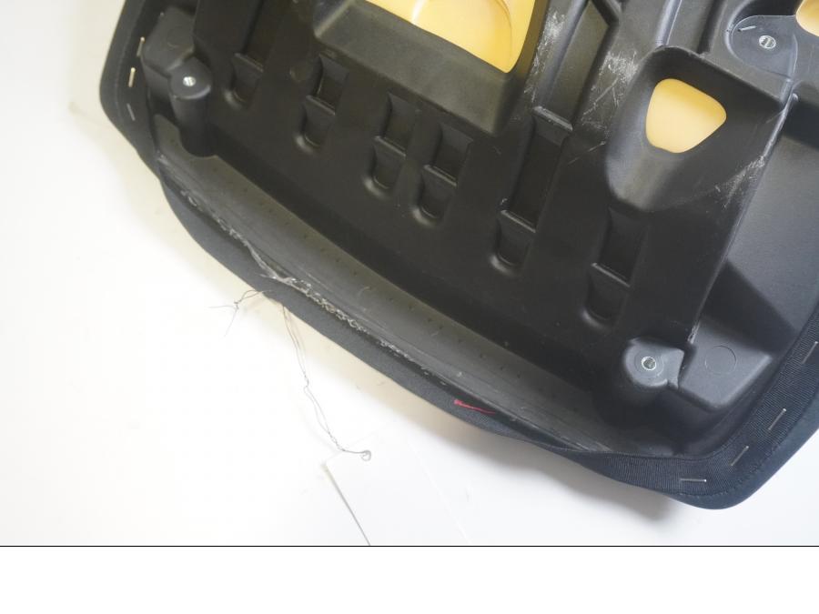 Snett uppifrån på Sadel från en Ducati Multistrada 1260 -2019 motorcykel.