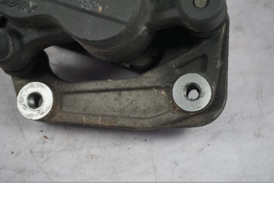 Höger sida på Bromsok från en Triumph Tiger Explorer -2016 motorcykel.