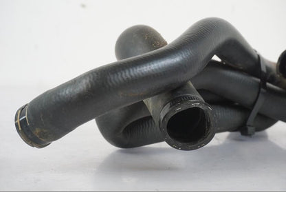 Extrabild1 på Vattenkyl Slang Set från en KTM 1290 Super Duke R -2022 motorcykel.