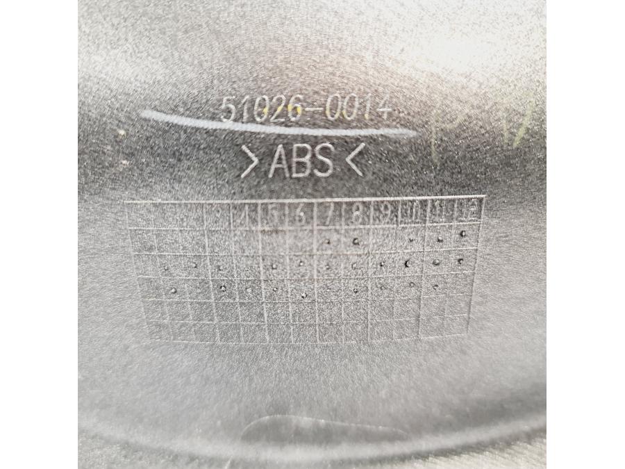 Snett uppifrån på Bensintankskåpa från en Kawasaki Z 900 -2019 motorcykel.