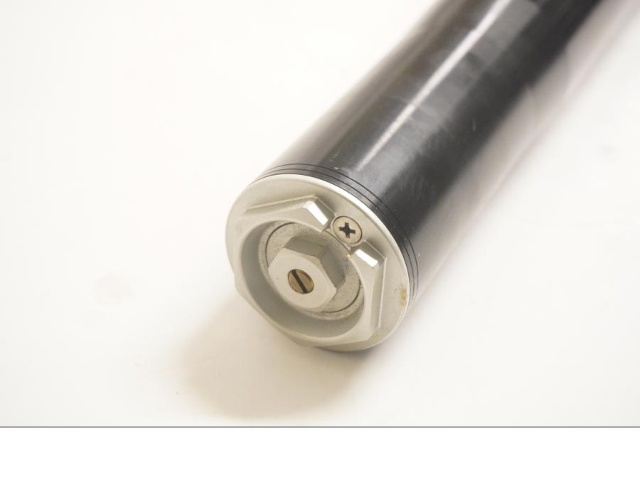 Vänster sida på Gaffelben från en KTM RC8 -2013 motorcykel.