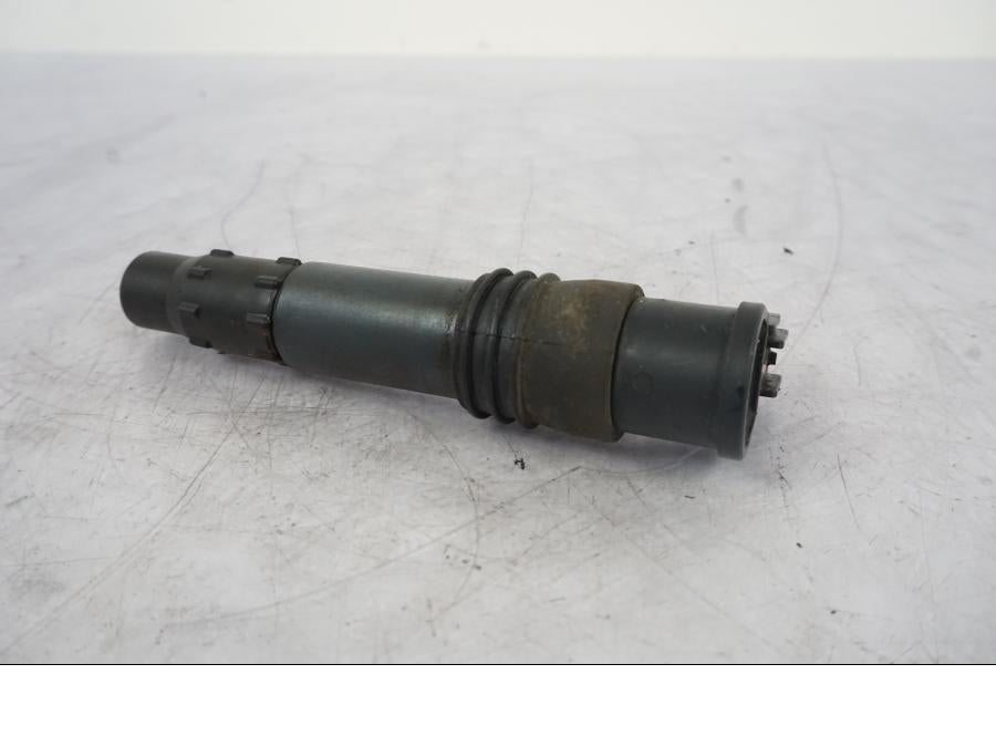 Baksidan på Tändspole från en Suzuki GSX-R 1000 -2005 motorcykel.