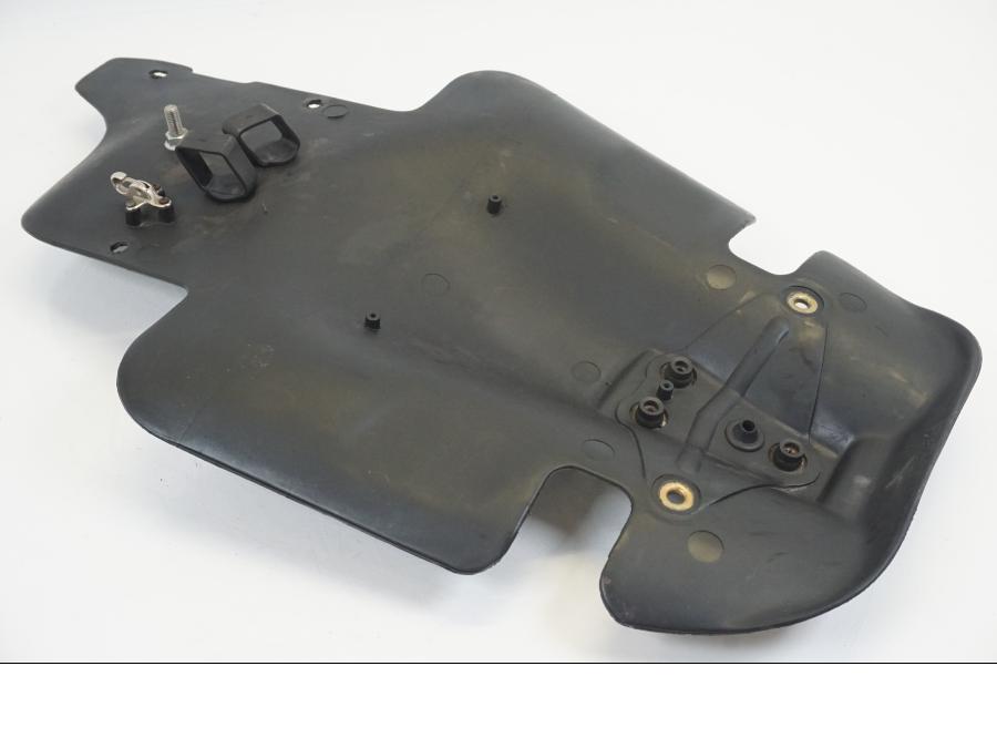 Vänster sida på Undertail från en Ducati 748 -1999 motorcykel.