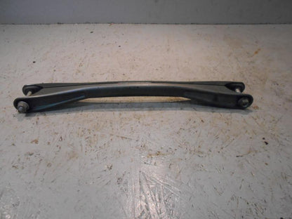 Framsidan på Parallellstag från en BMW K 1300 R -2009 motorcykel.