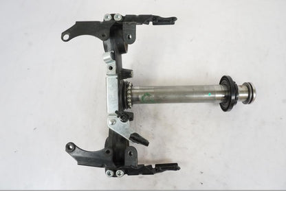 Baksidan på Gaffelkrona från en Kawasaki ER-6N -2012 motorcykel.