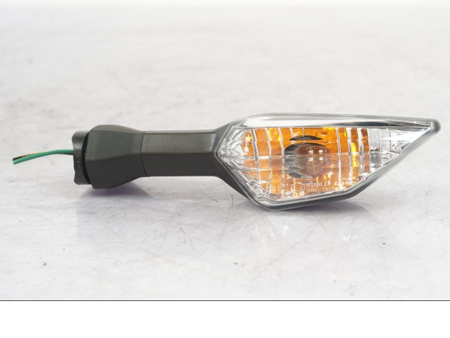 Baksidan på Blinkers från en Kawasaki Z 900 -2018 motorcykel.