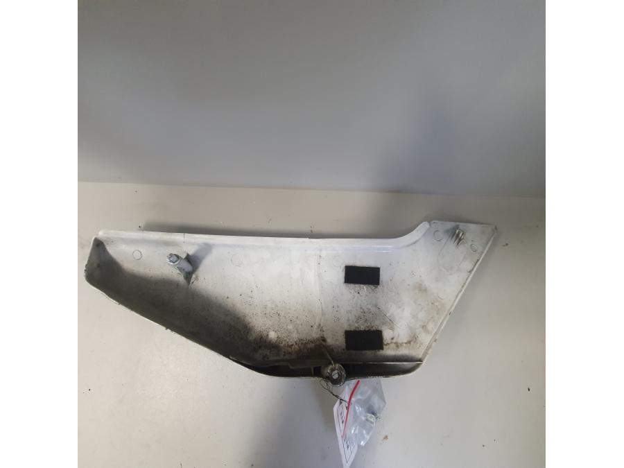Höger sida på Sidopanel från en Honda XL 600 V -1989 motorcykel.