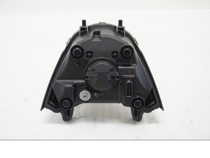 Baksidan på Strålkastare från en Ducati Hypermotard -2020 motorcykel.