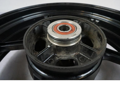 Extrabild3 på Fälg från en Kawasaki Versys 650 -2014 motorcykel.