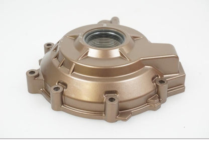 Höger sida på Generatorkåpa från en BMW S 1000 R -2021 motorcykel.