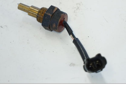 Höger sida på Luftburksensor från en Kawasaki ZR-7 -2001 motorcykel.