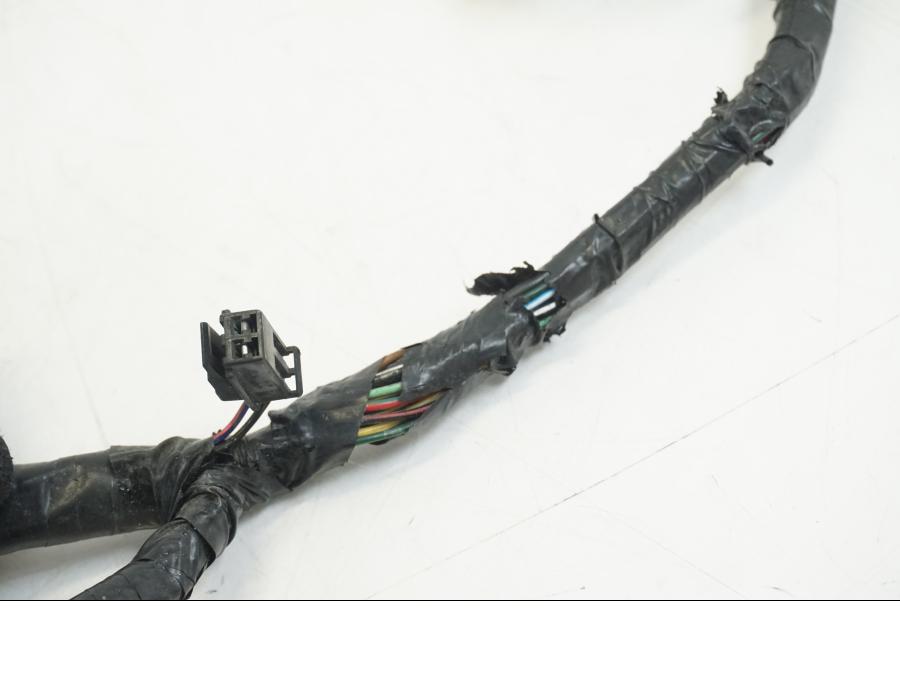 Snett uppifrån på Kabelstam från en Yamaha YZF 1000 R1 -2004 motorcykel.