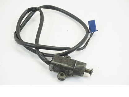 Framsidan på Sidostödsbrytare från en Yamaha YZF R6 -2000 motorcykel.