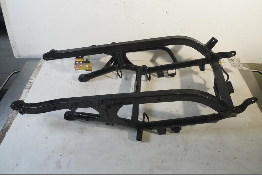 Baksidan på Bakram från en Suzuki GSX 1300 R -1999 motorcykel.