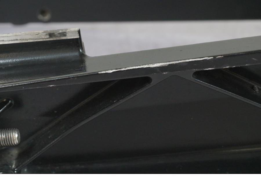 Extrabild3 på Sving från en KTM 690 SM R -2009 motorcykel.