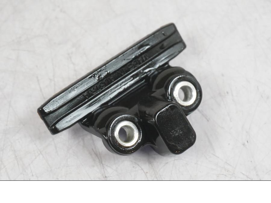 Vänster sida på Kamkedja från en KTM 1190 Adventure -2015 motorcykel.