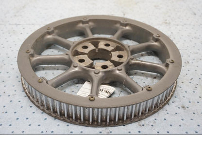 Baksidan på Remdrev från en Yamaha XV 1600 -1999 motorcykel.