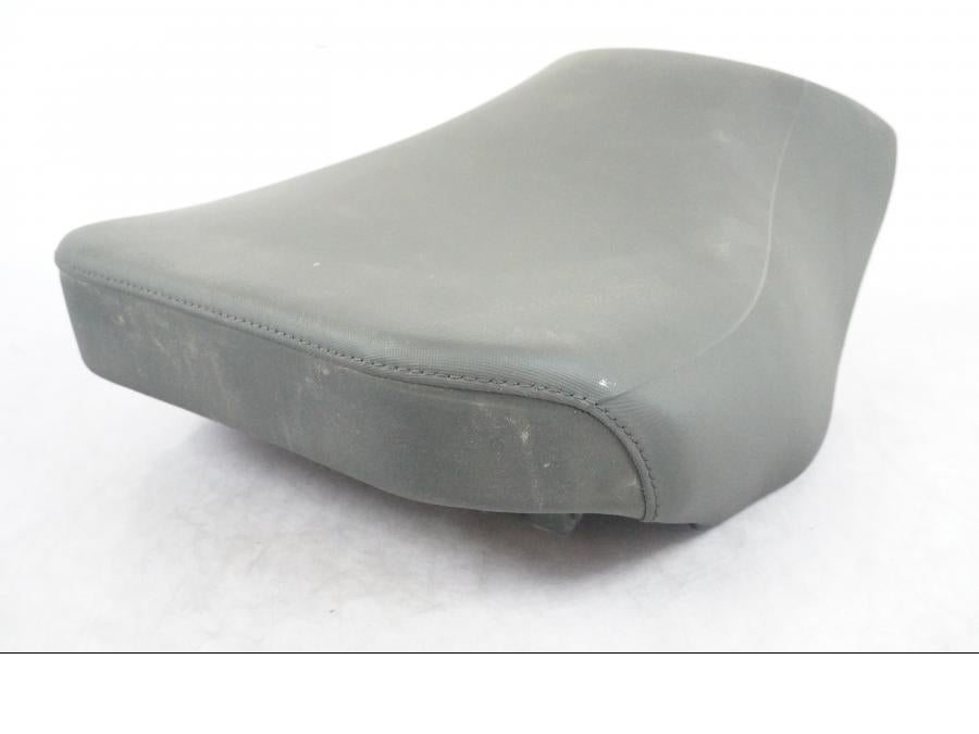 Snett uppifrån på Sadel från en BMW R 1250 GSA -2021 motorcykel.