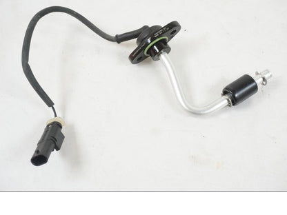 Framsidan på Oljenivågivare från en BMW R 1250 GS -2021 motorcykel.