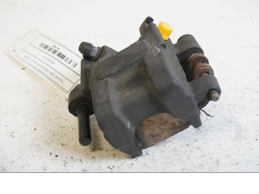 Baksidan på Bromsok från en Honda CBR 900 RR -1997 motorcykel.