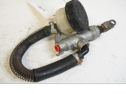 Framsidan på Bromshuvudcylinder från en Kawasaki ZXR 400 -1992 motorcykel.