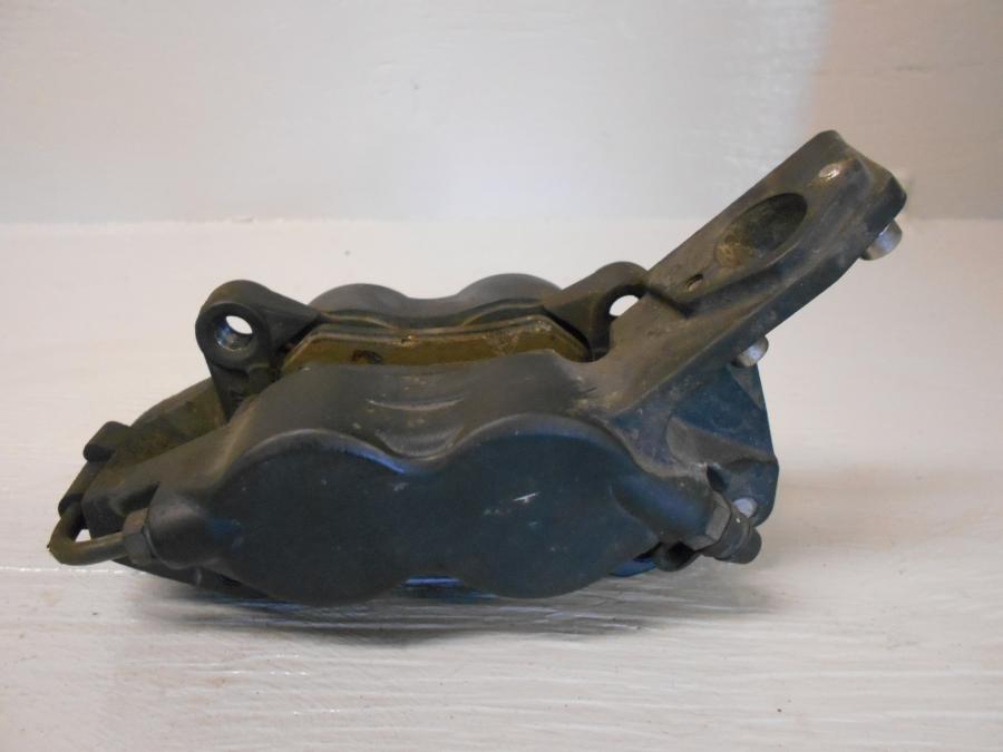 Baksidan på Bromsok från en BMW K 1200 LT -2007 motorcykel.