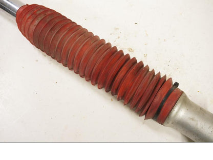 Höger sida på Gaffelben från en Suzuki DR 650 -1991 motorcykel.