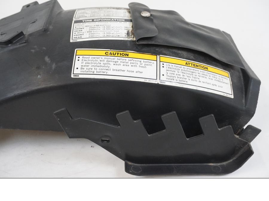 Baksidan på Undertail från en Yamaha FZR 1000 -1990 motorcykel.