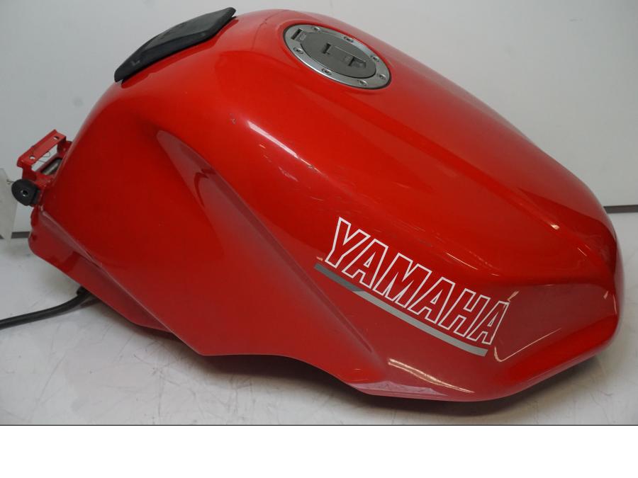 Framsidan på Bensintank från en Yamaha TDM 850 -1996 motorcykel.